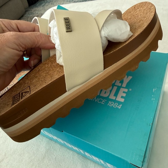 Reef Women’s Sandals Cushion Sol Hi Size 8 NEW - Picture 4 of 7